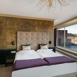 Corso Hotel Pecs